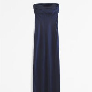 Elegant Navy Blue Strapless Gown